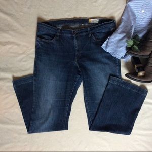 Gapstretch High-Waisted Jeans